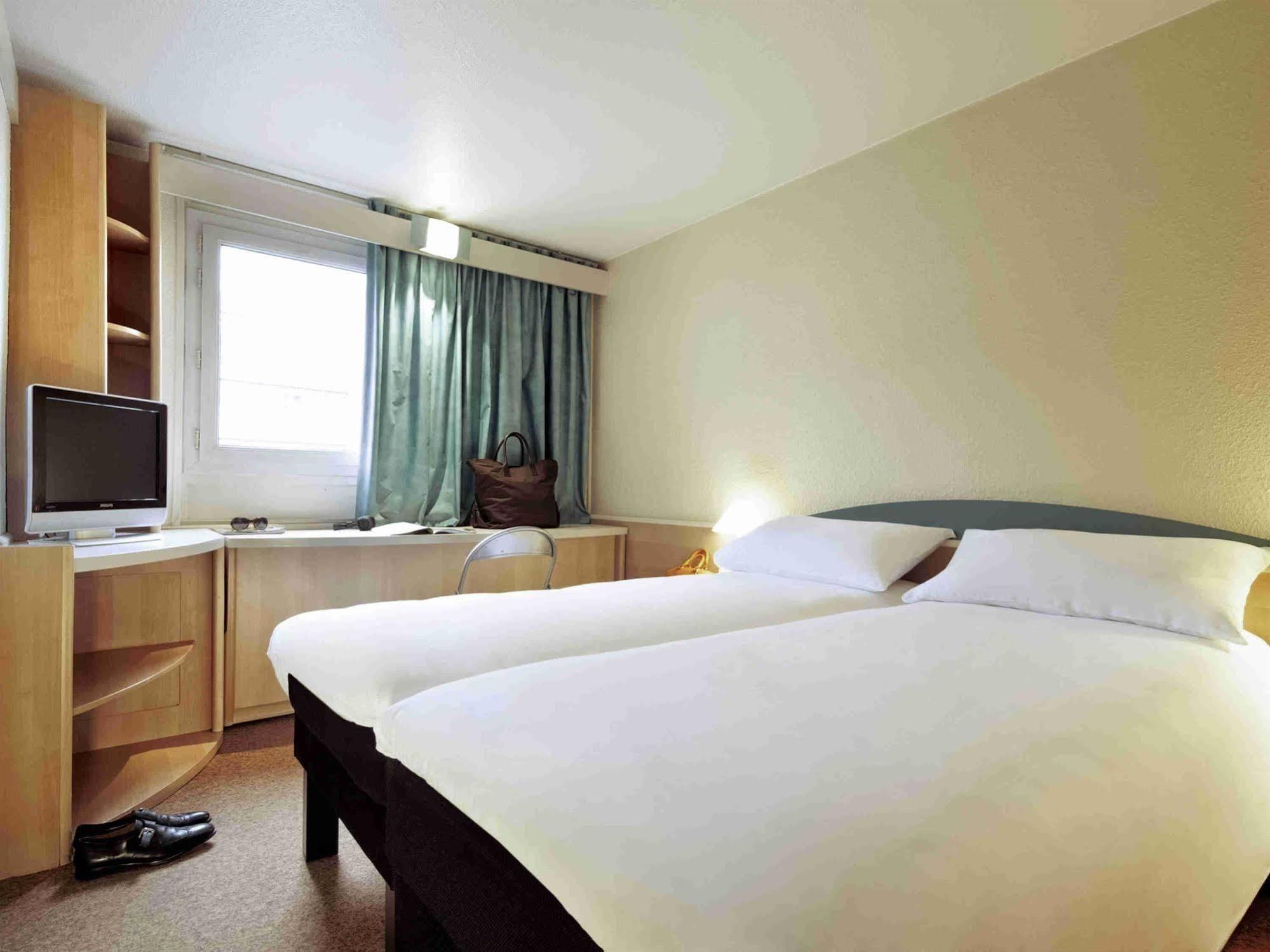 Ibis Styles Dinan Centre Ville Kültér fotó